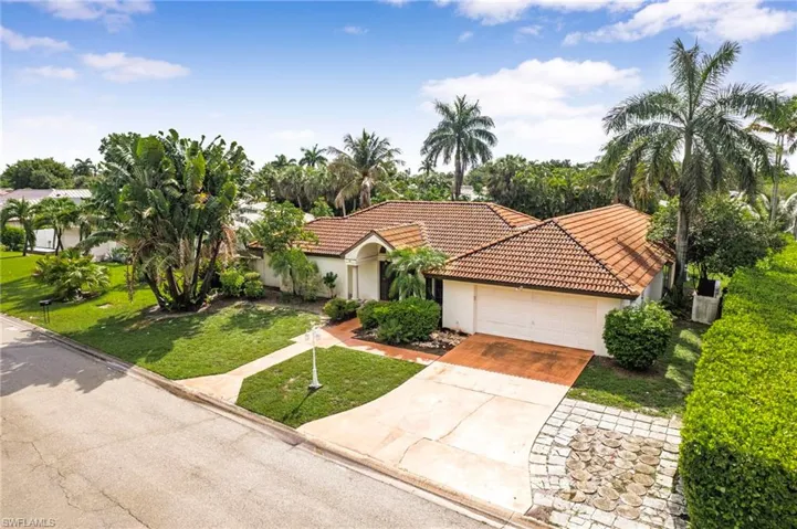 5231 Greenbriar Dr, Fort Myers, Florida 33919