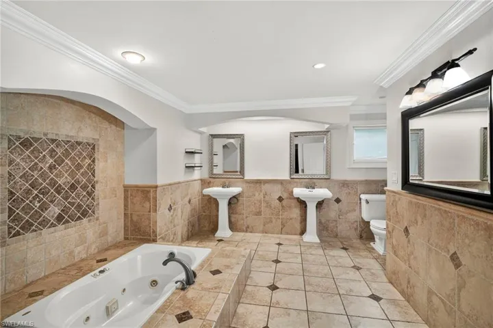 5231 Greenbriar Dr, Fort Myers, Florida 33919