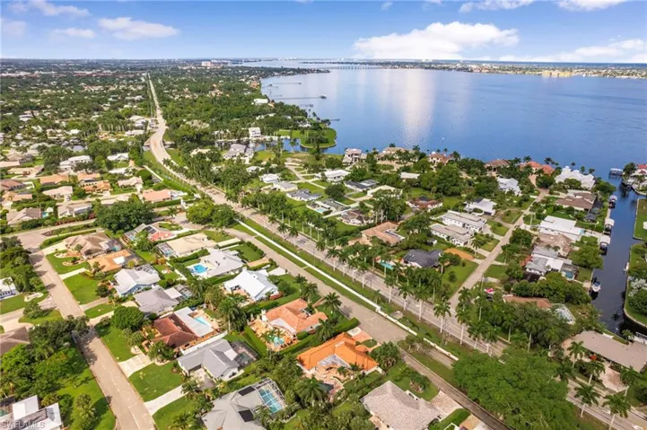 5231 Greenbriar Dr, Fort Myers, Florida 33919