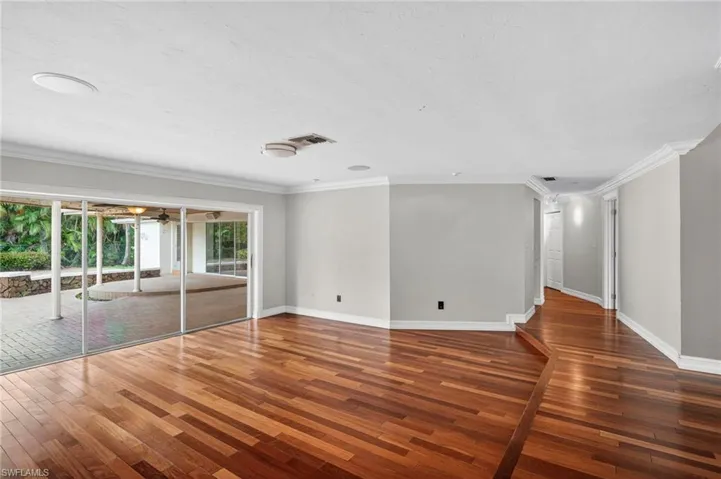 5231 Greenbriar Dr, Fort Myers, Florida 33919