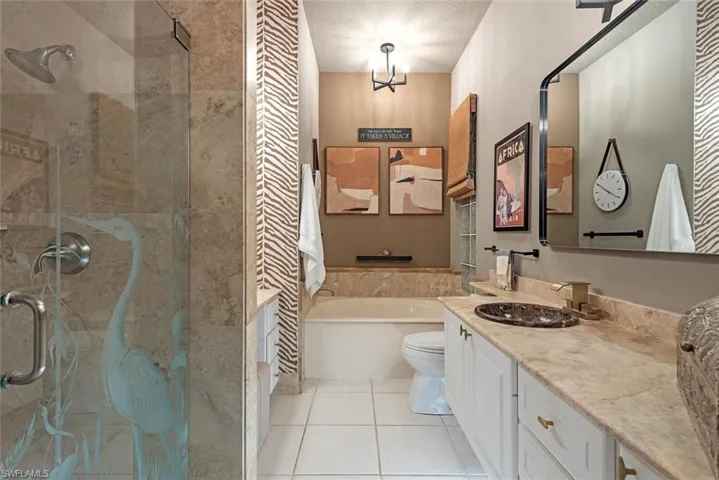 2904  Hatteras  WAY, Naples, FL 34119