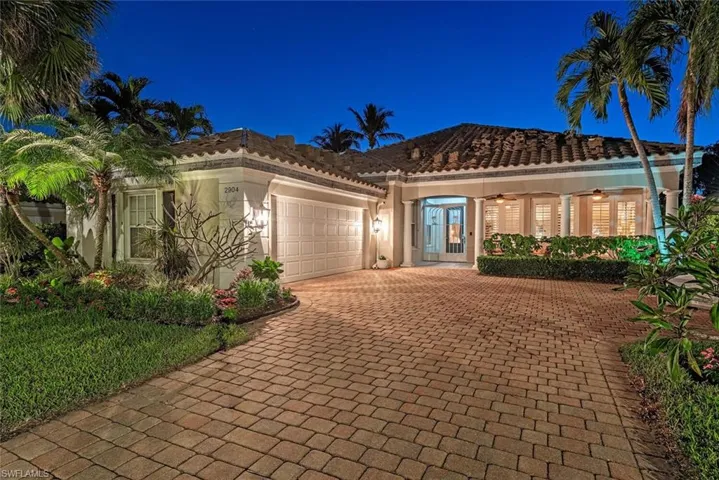 2904  Hatteras  WAY, Naples, FL 34119