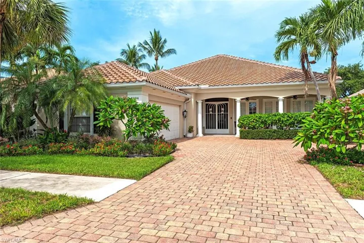 2904  Hatteras  WAY, Naples, FL 34119