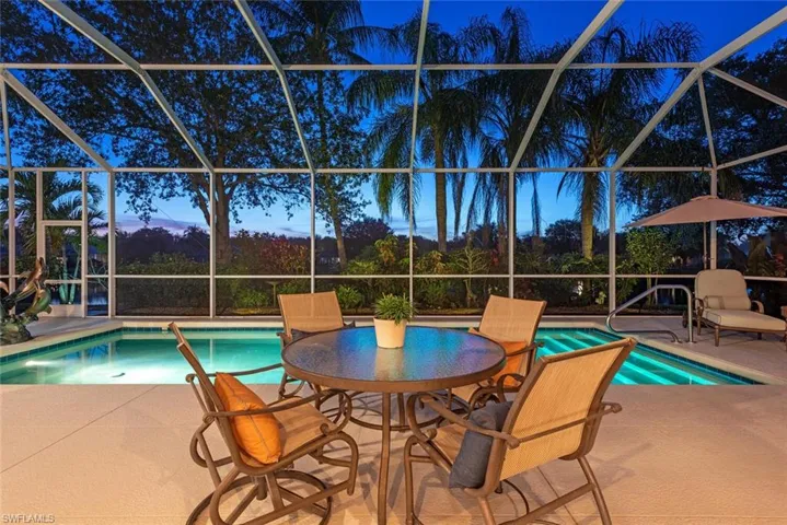 2904  Hatteras  WAY, Naples, FL 34119