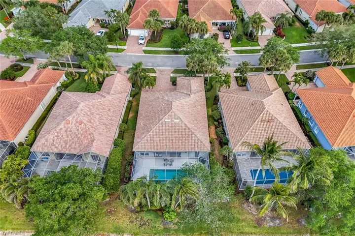 2904  Hatteras  WAY, Naples, FL 34119
