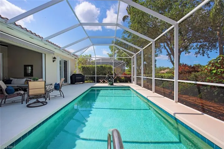 2904  Hatteras  WAY, Naples, FL 34119