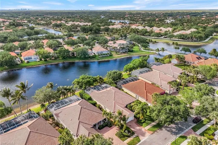 2904  Hatteras  WAY, Naples, FL 34119