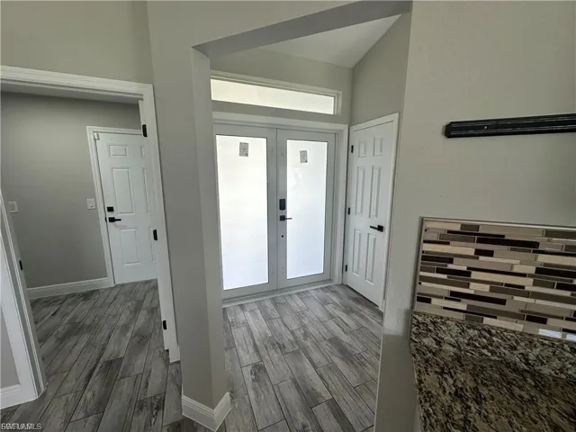 1518 Ne 43rd Ln, Cape Coral, Florida 33909