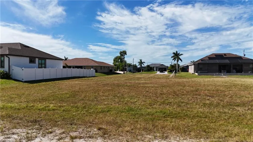 126 Sw 36th Pl, Cape Coral, Florida 33991