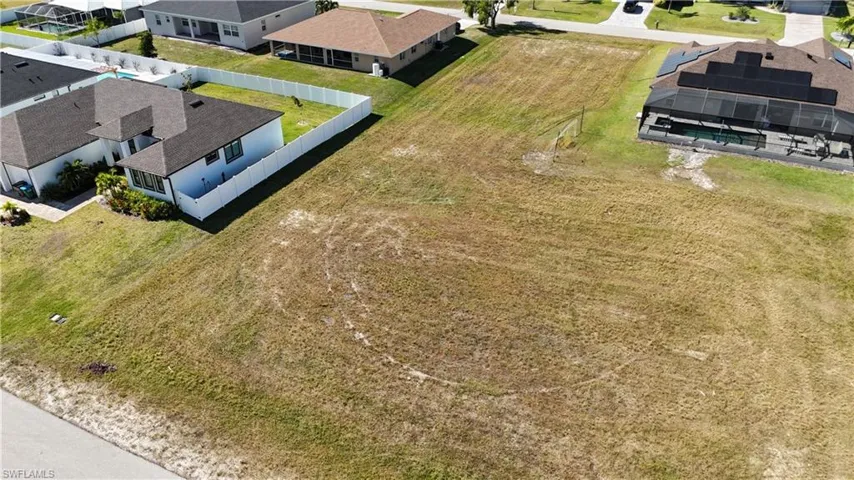 126 Sw 36th Pl, Cape Coral, Florida 33991