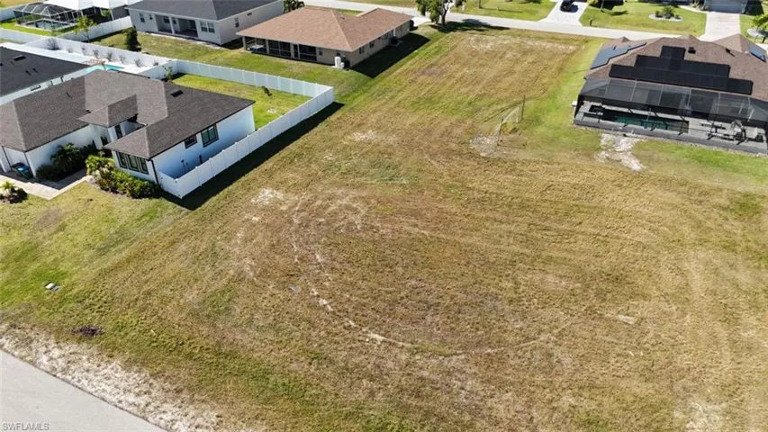 126 Sw 36th Pl, Cape Coral, Florida 33991
