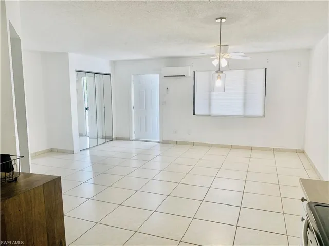 826 Wiggins Pass Rd 201, Naples, Florida 34110