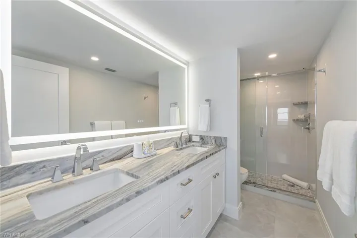 3443  Gulf Shore N BLVD, Naples, FL 34103