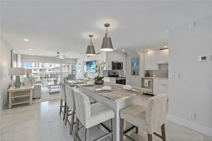 3443  Gulf Shore N BLVD, Naples, FL 34103