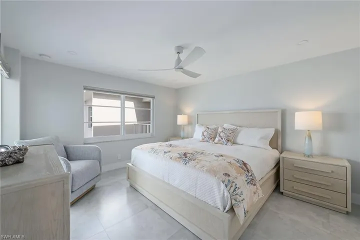 3443  Gulf Shore N BLVD, Naples, FL 34103