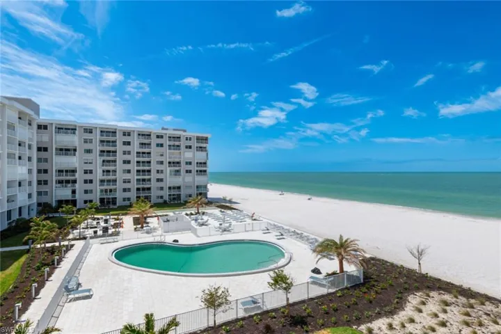 3443  Gulf Shore N BLVD, Naples, FL 34103