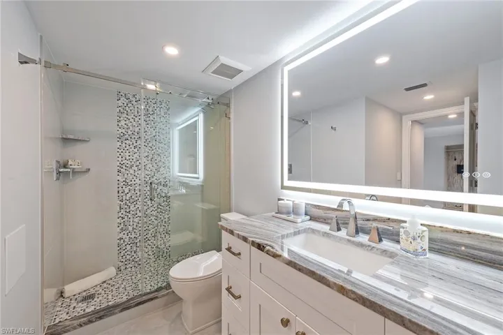 3443  Gulf Shore N BLVD, Naples, FL 34103