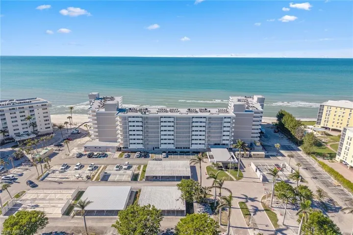 3443  Gulf Shore N BLVD, Naples, FL 34103