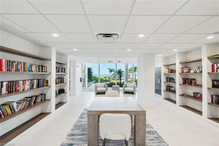 3443  Gulf Shore N BLVD, Naples, FL 34103