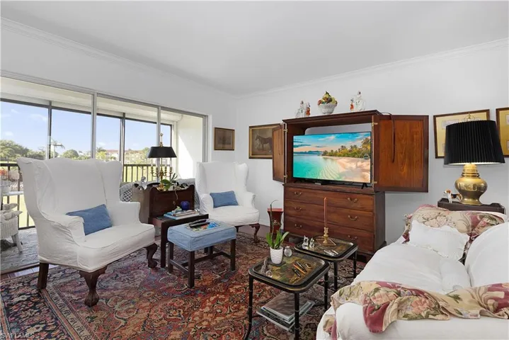 49 High Point Cir S # 208, Naples Fl 34103