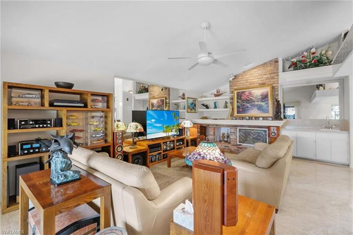 2727 SE 24 PL, CAPE CORAL FL 33904