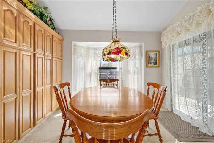 2727 SE 24 PL, CAPE CORAL FL 33904