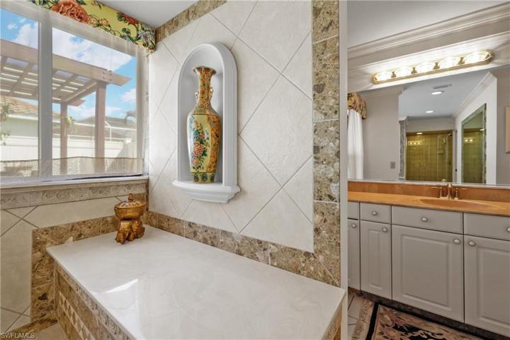 2727 SE 24 PL, CAPE CORAL FL 33904