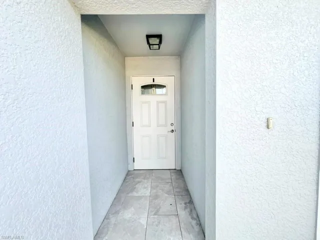 4622 Sw 7th Pl, Cape Coral, Florida 33914