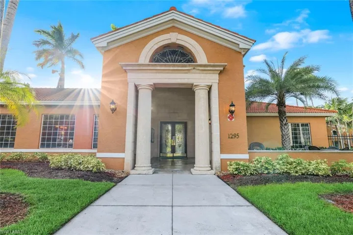 1205  Wildwood Lakes  BLVD, Naples, FL 34104