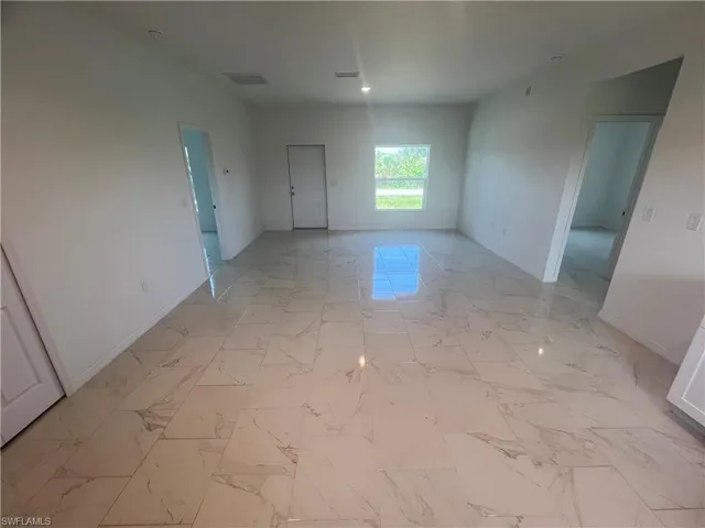 2805 20th St Sw, Lehigh Acres, Florida 33976