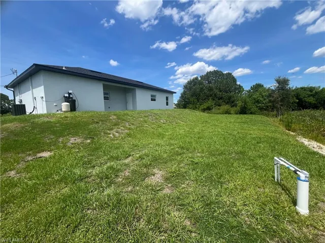 2805 20th St Sw, Lehigh Acres, Florida 33976