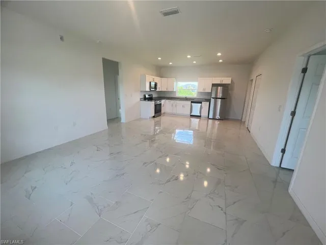 2805 20th St Sw, Lehigh Acres, Florida 33976