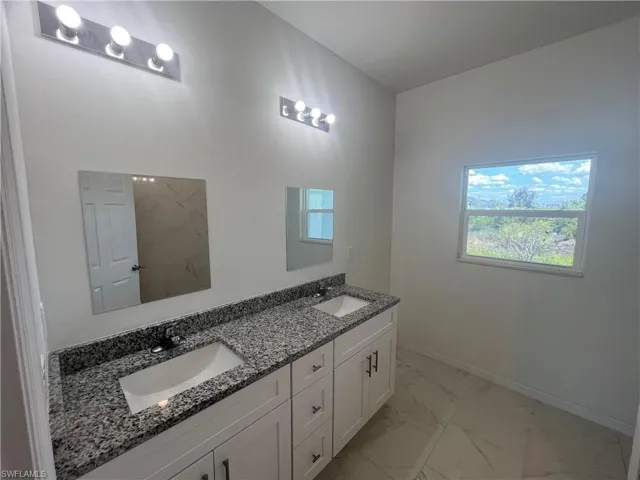 2805 20th St Sw, Lehigh Acres, Florida 33976