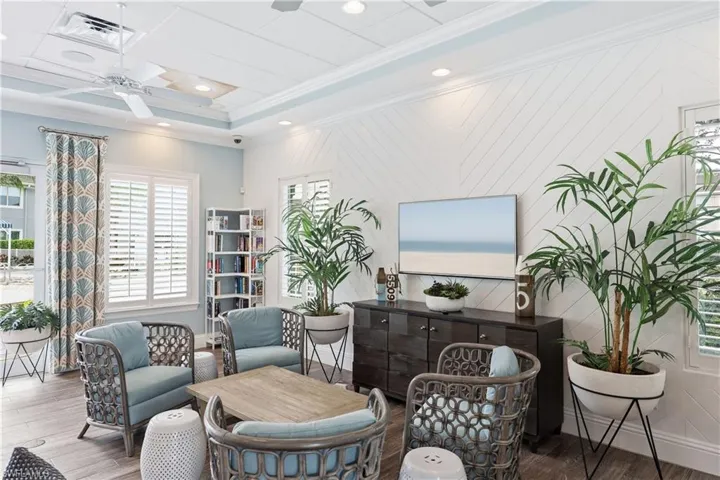 6966 Avalon Cir 908, Naples, Florida 34112