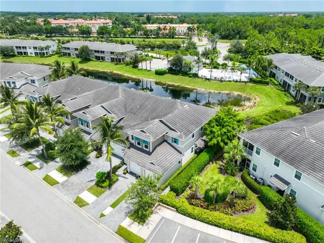 6966 Avalon Cir 908, Naples, Florida 34112