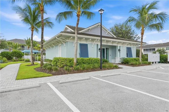 6966 Avalon Cir 908, Naples, Florida 34112