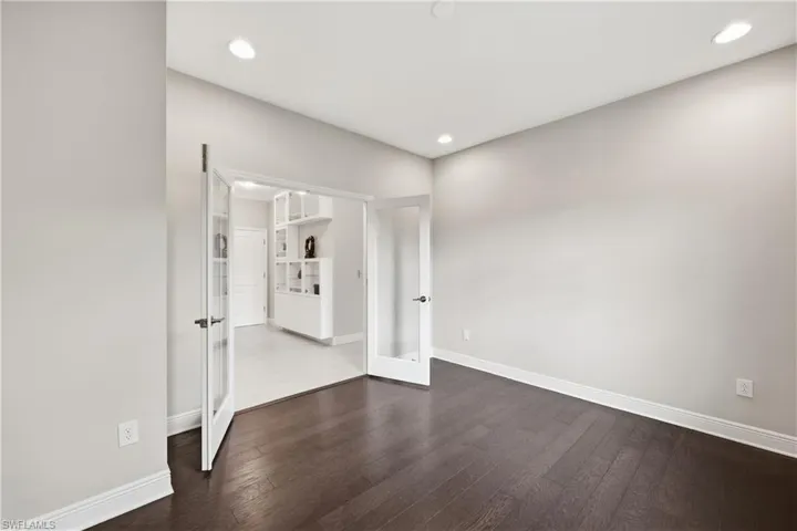 6966 Avalon Cir 908, Naples, Florida 34112
