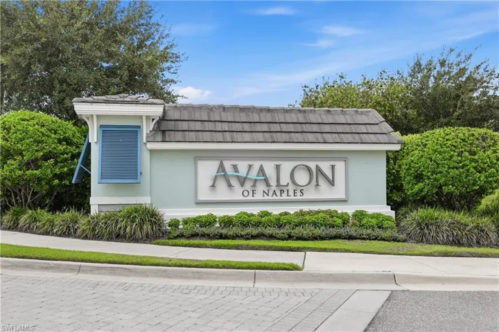 6966 Avalon Cir 908, Naples, Florida 34112