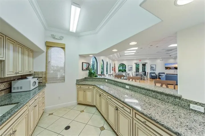 12819  Carrington  CIR, Naples, FL 34105