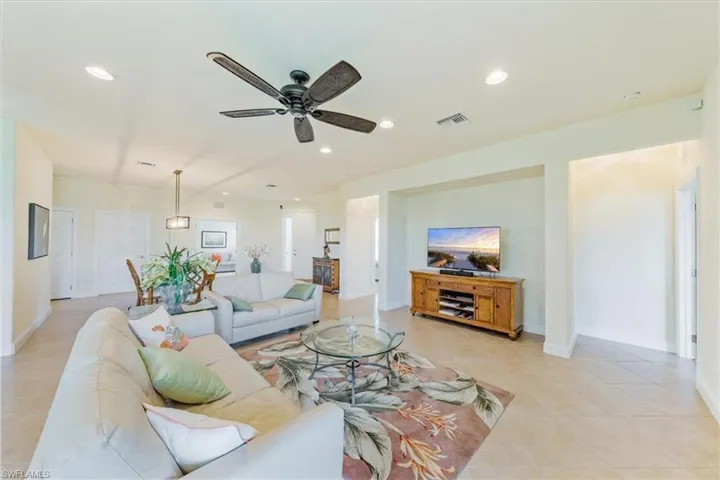 12819  Carrington  CIR, Naples, FL 34105