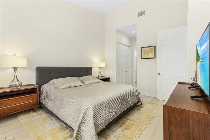 1319  Egrets  LNDG, Naples, FL 34108