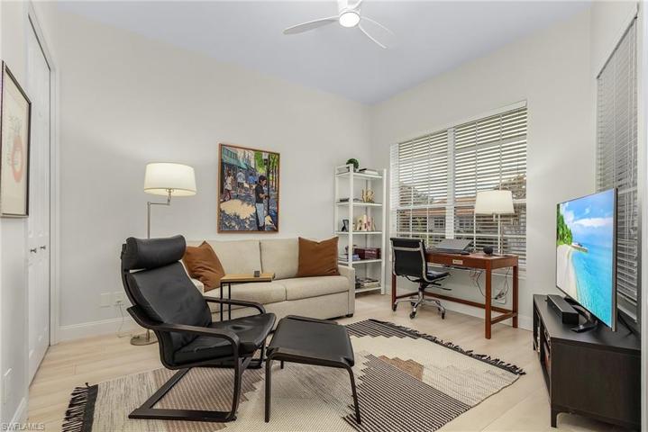 1319  Egrets  LNDG, Naples, FL 34108