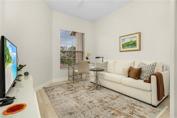 1319  Egrets  LNDG, Naples, FL 34108