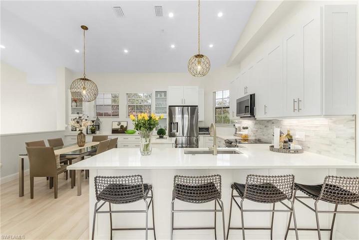 1319  Egrets  LNDG, Naples, FL 34108