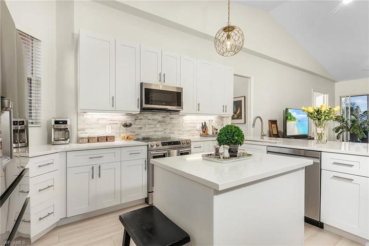 1319  Egrets  LNDG, Naples, FL 34108