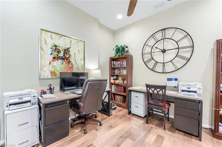 Guest Bedroom #2/Office