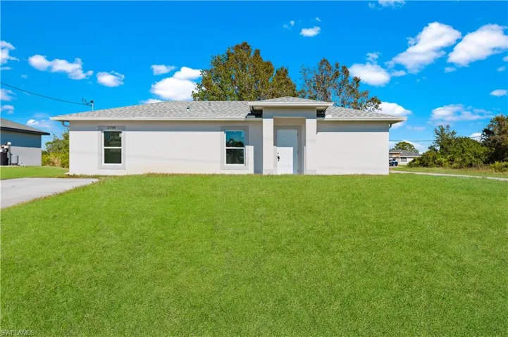 2700  31st SW ST, Lehigh Acres, FL 33976