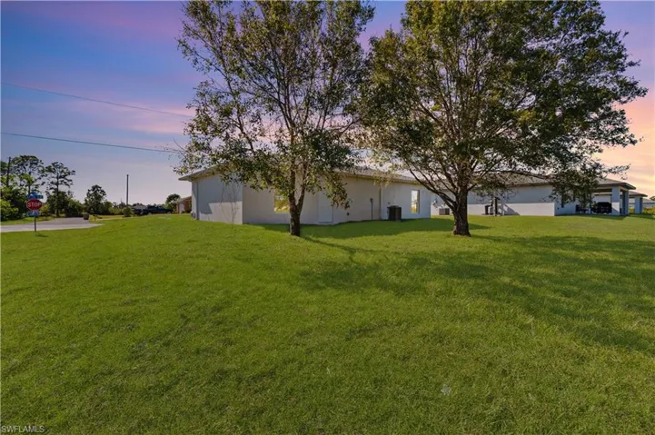2700  31st SW ST, Lehigh Acres, FL 33976