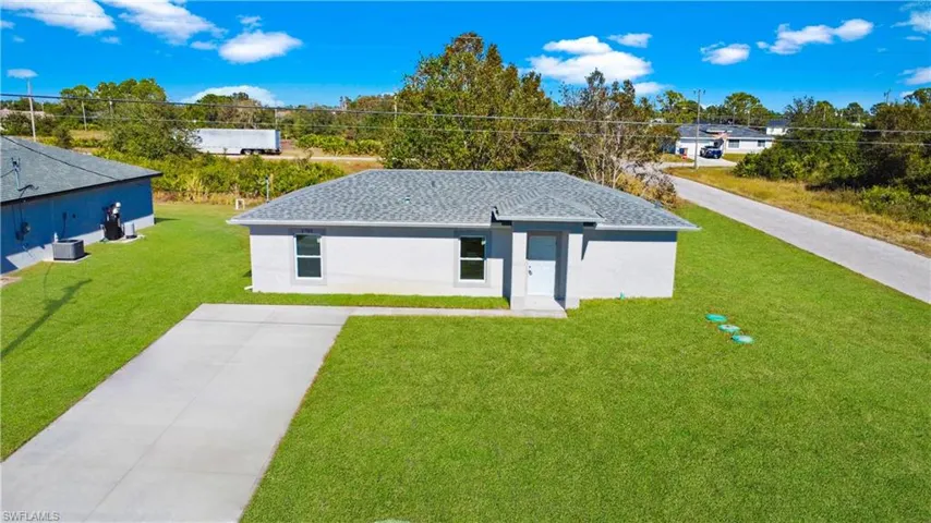 2700  31st SW ST, Lehigh Acres, FL 33976