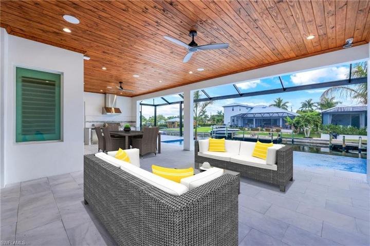 5311 Mayfair CT, CAPE CORAL FL 33904